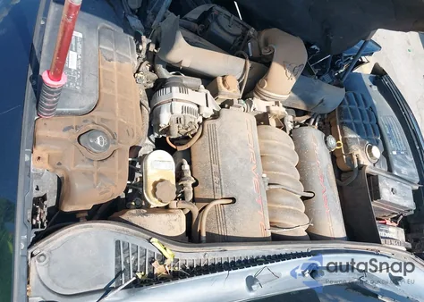 2002 Chevrolet Corvette z USA, uszkodzony, nr VIN 1G1YY32G625104773